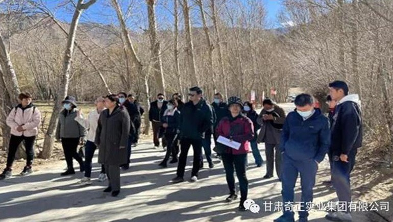 國家青稞精準(zhǔn)扶貧農(nóng)業(yè)標(biāo)準(zhǔn)化示范項(xiàng)目順利通過考核驗(yàn)收