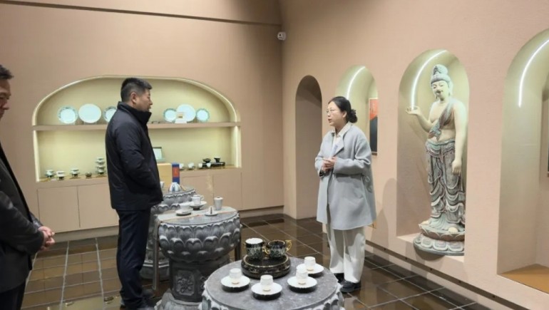 甘肅省酒泉市委常委、敦煌市委書記王彥群調(diào)研指導(dǎo)九色鹿鳴運營和發(fā)展