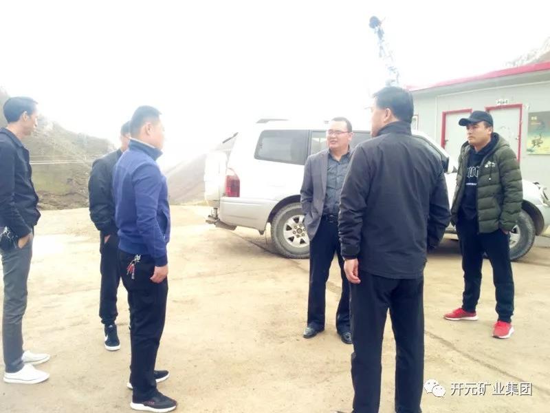 科學(xué)發(fā)展 統籌兼顧 穩步生產(chǎn)│州、縣國土資源局領(lǐng)導赴興海銅鑫進(jìn)行年檢