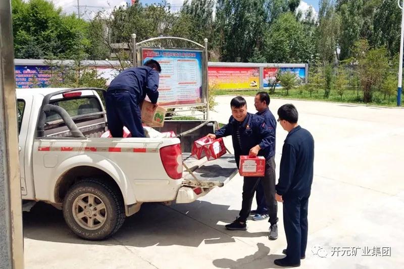 一家親│興海銅鑫慰問(wèn)部隊官兵，共話(huà)軍企團結魚(yú)水情